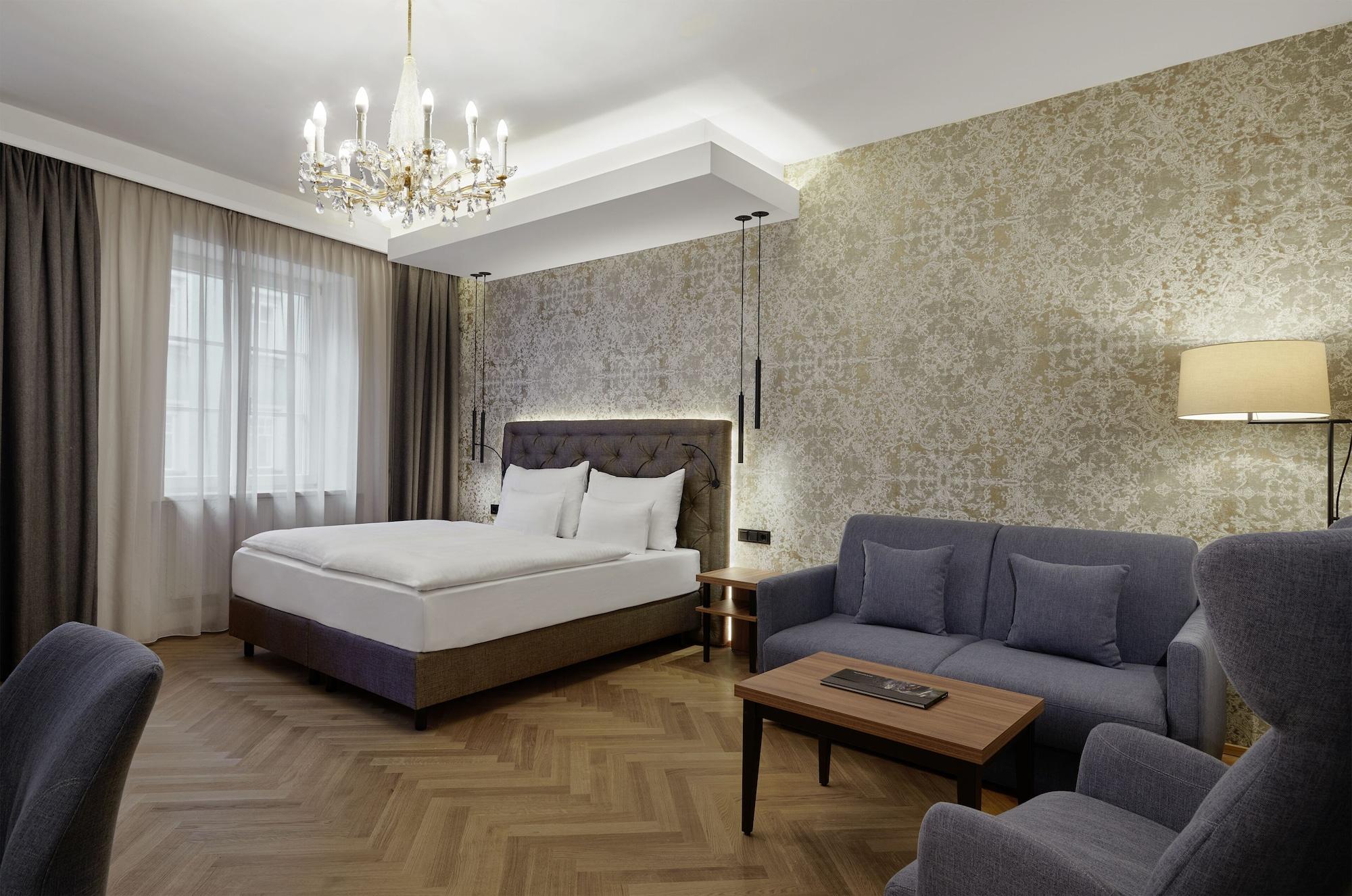 Hotel Schwarzer Adler Innsbruck Exterior foto
