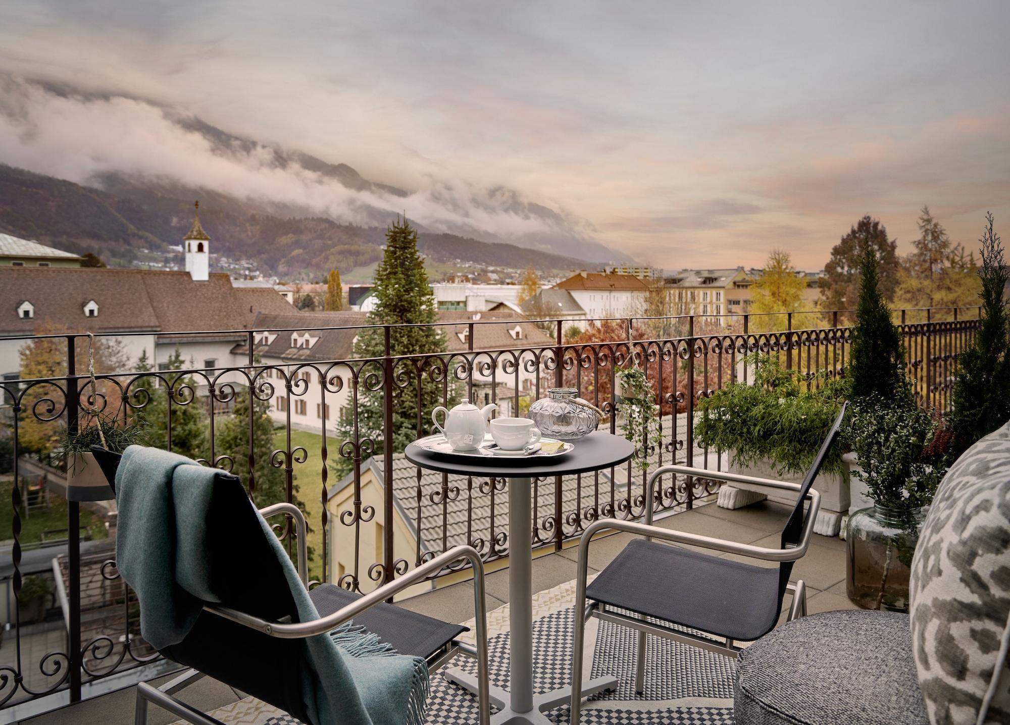 Hotel Schwarzer Adler Innsbruck Exterior foto