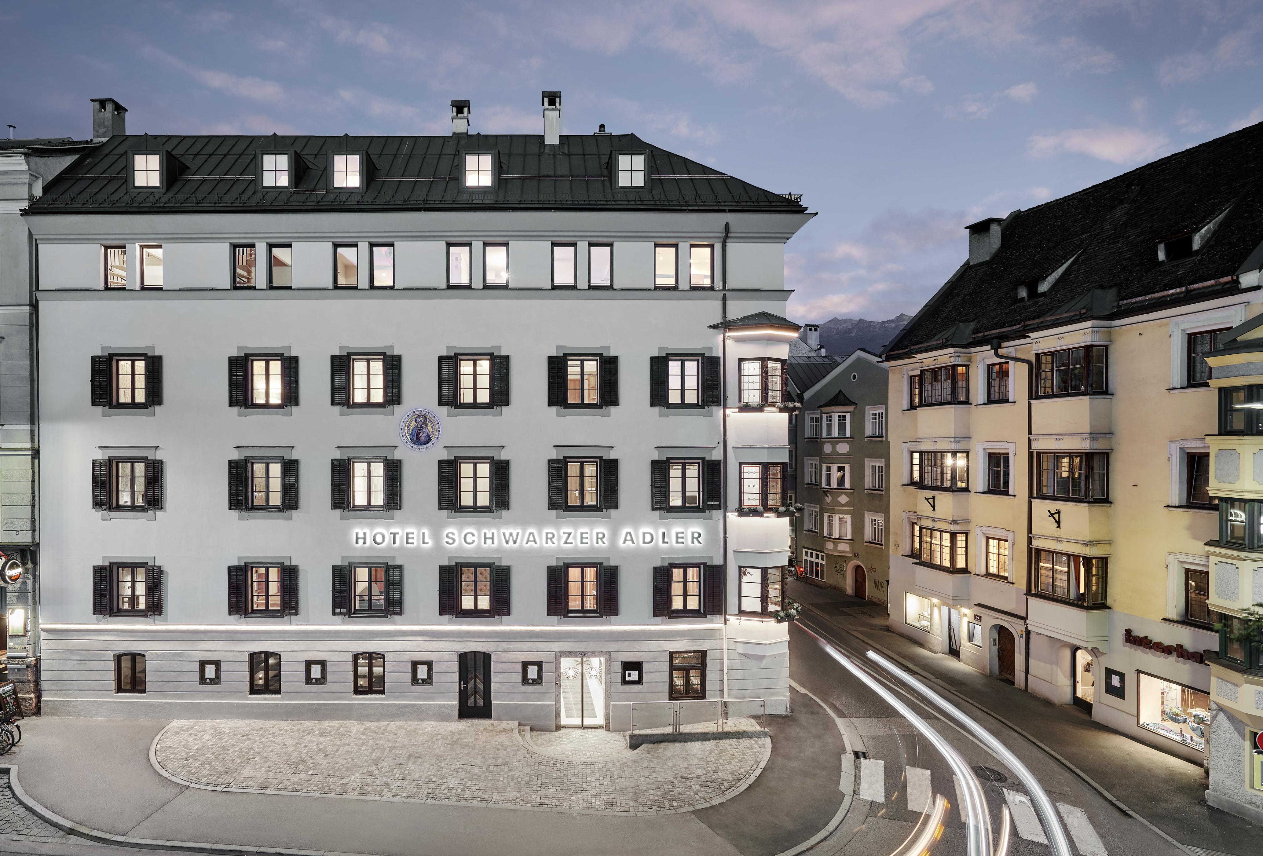 Hotel Schwarzer Adler Innsbruck Exterior foto
