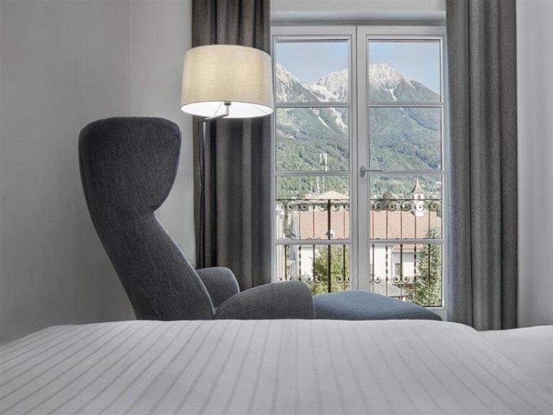 Hotel Schwarzer Adler Innsbruck Exterior foto