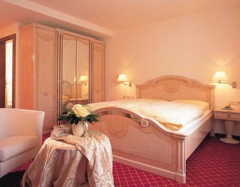 Hotel Schwarzer Adler Innsbruck Cameră foto